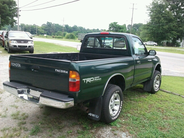 2000 Toyota Tacoma 4WD 4dr AT