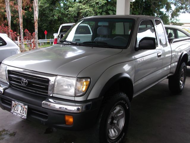 2000 Toyota Tacoma LT Pickup 4D 6 1/2 Ft