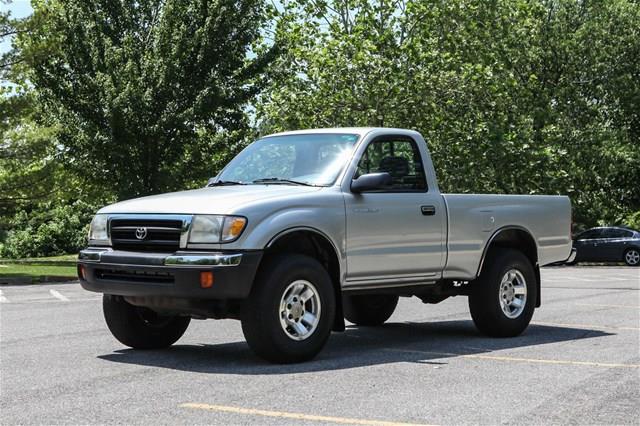 2000 Toyota Tacoma XLT 2WD