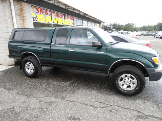 2000 Toyota Tacoma AWD SL