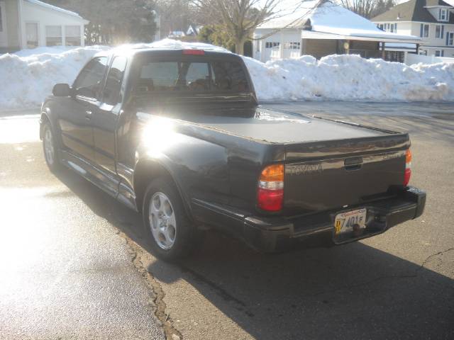 2001 Toyota Tacoma Limited 5-passenger