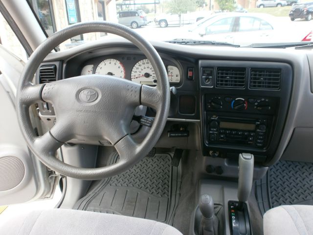 2001 Toyota Tacoma LT Pickup 4D 6 1/2 Ft