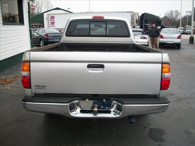 2001 Toyota Tacoma Limited 5-passenger