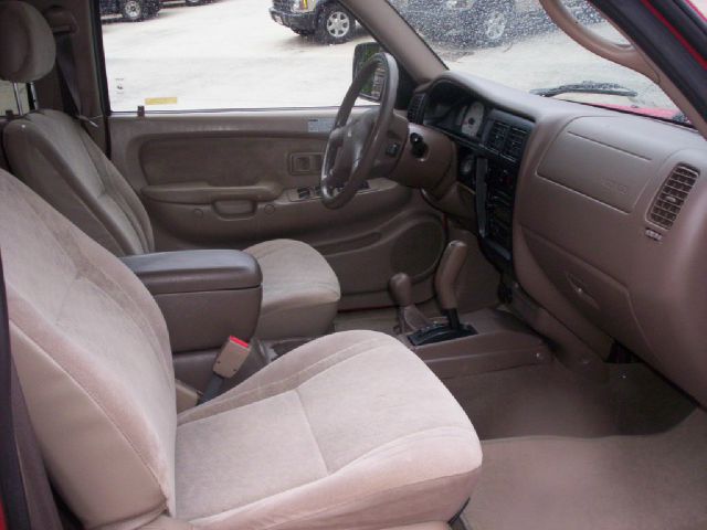 2001 Toyota Tacoma LT1 Sedan