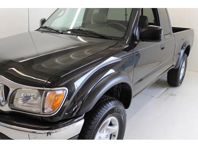 2001 Toyota Tacoma C300 Luxury