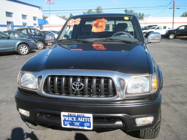 2002 Toyota Tacoma 325i Chrome Wheels