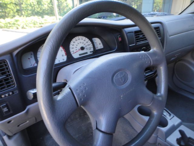 2002 Toyota Tacoma 4WD W/sunroof