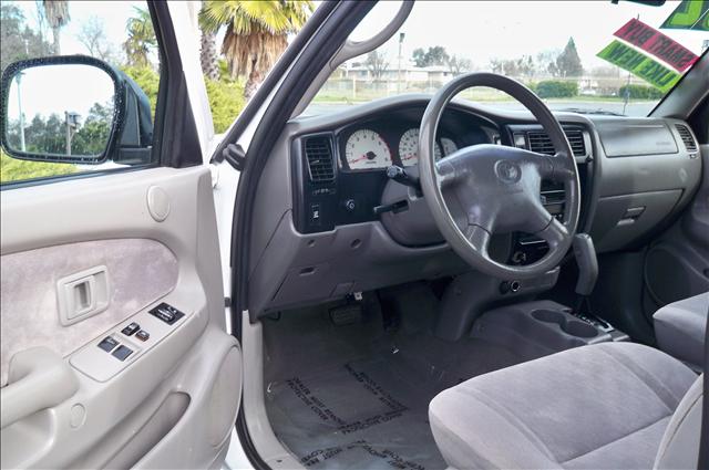 2002 Toyota Tacoma AWD SL