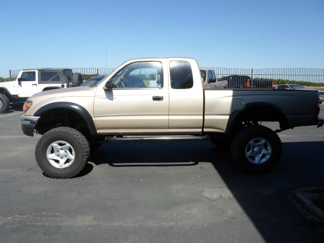 2002 Toyota Tacoma 1.8T Quatt-sunroof-leather