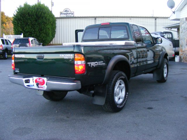 2002 Toyota Tacoma LT Pickup 4D 6 1/2 Ft