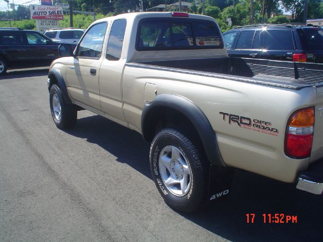 2002 Toyota Tacoma LT Pickup 4D 6 1/2 Ft