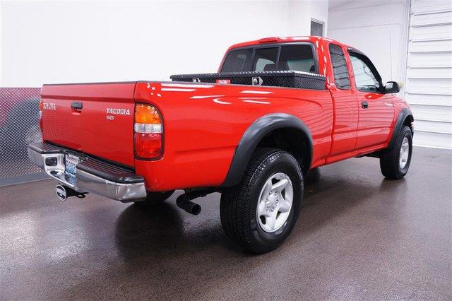 2002 Toyota Tacoma LT Pickup 4D 8 Ft