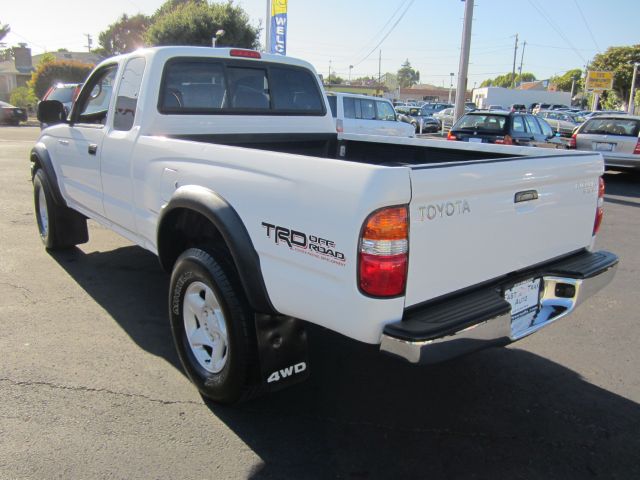 2003 Toyota Tacoma LT Pickup 4D 6 1/2 Ft