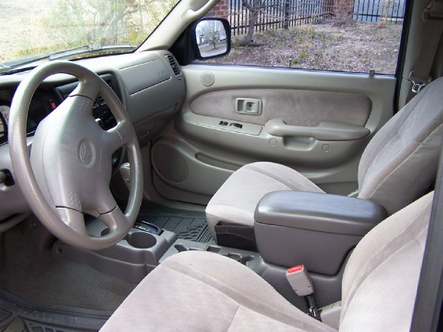 2003 Toyota Tacoma 143.5 LTZ