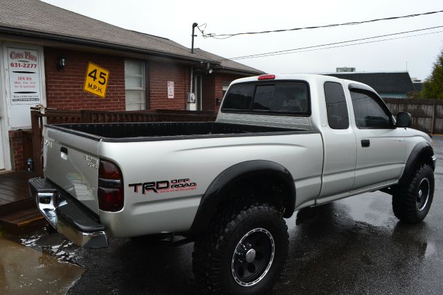 2003 Toyota Tacoma L.e