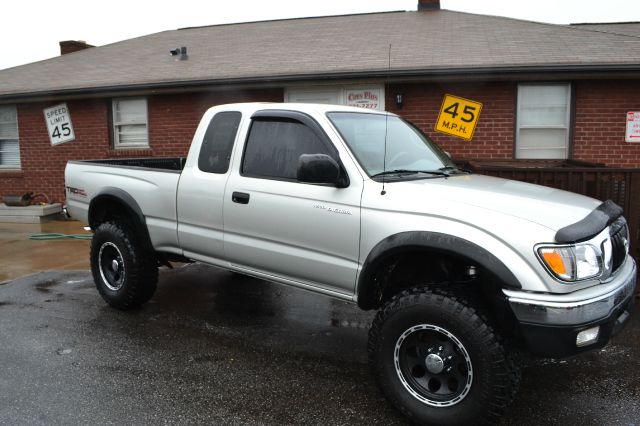 2003 Toyota Tacoma L.e