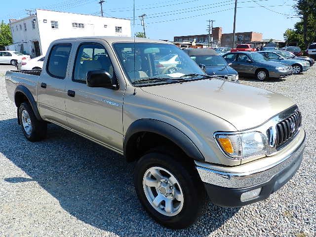 2003 Toyota Tacoma Reg Cab 133 WB 2WD