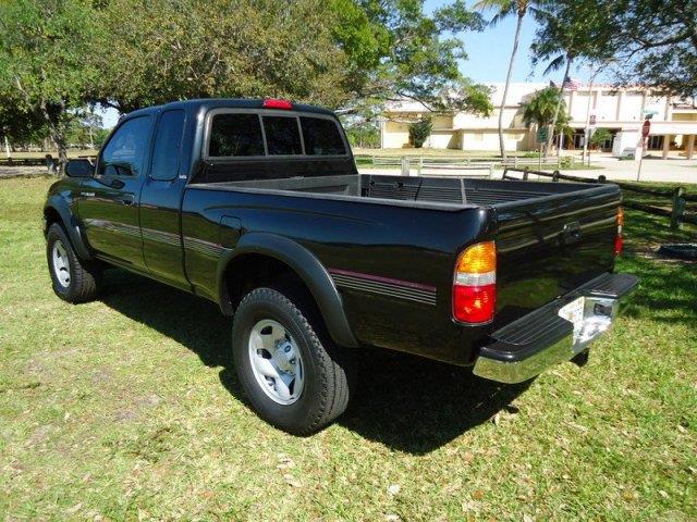 2003 Toyota Tacoma Unknown