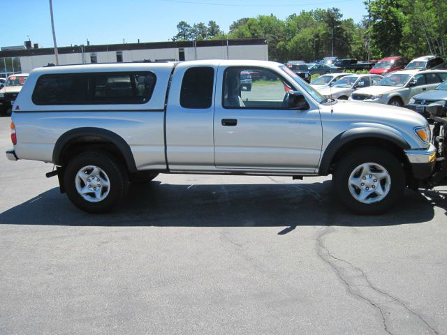 2003 Toyota Tacoma LT Pickup 4D 6 1/2 Ft