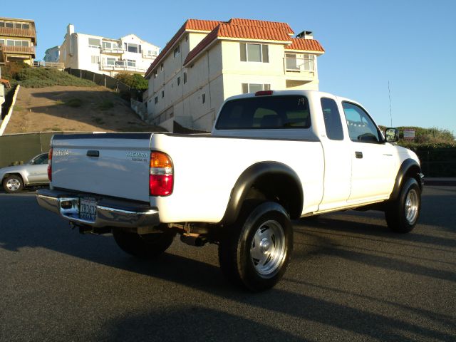 2003 Toyota Tacoma 1.8T Quatt-sunroof-leather