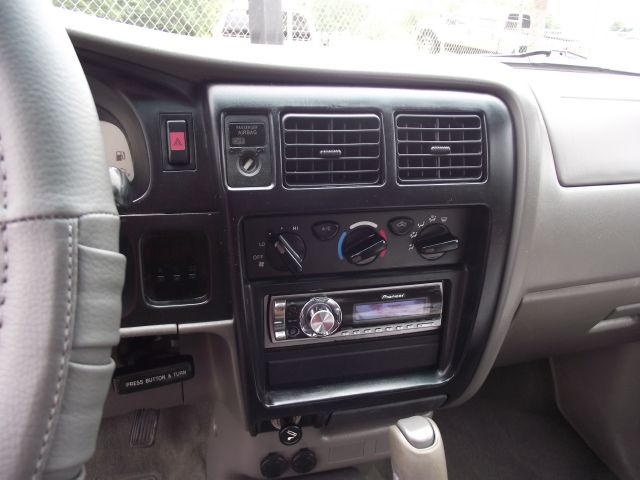 2003 Toyota Tacoma LT Pickup 4D 6 1/2 Ft