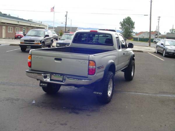 2003 Toyota Tacoma 4d,ac,pw,sunroof,leather