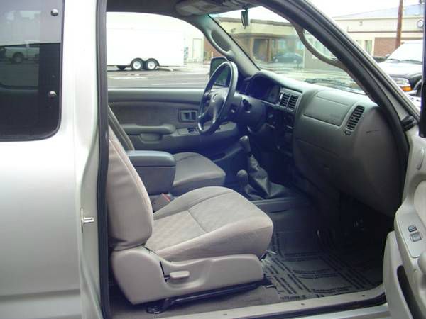 2003 Toyota Tacoma 4d,ac,pw,sunroof,leather