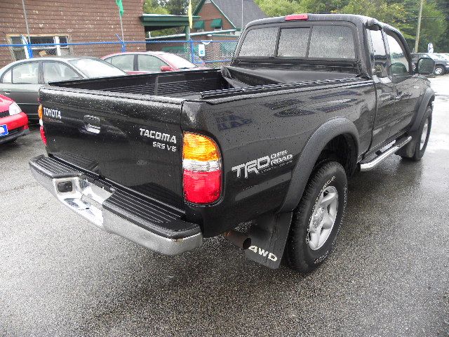 2004 Toyota Tacoma LT Pickup 4D 6 1/2 Ft