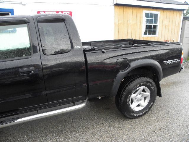 2004 Toyota Tacoma LT Pickup 4D 6 1/2 Ft