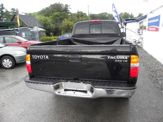 2004 Toyota Tacoma LT Pickup 4D 6 1/2 Ft