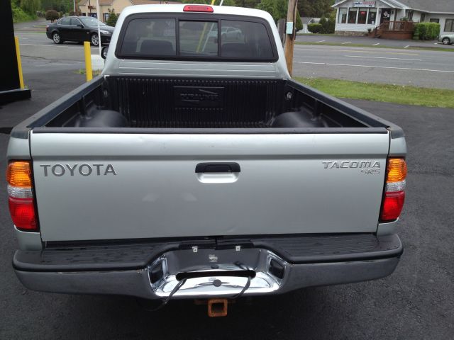 2004 Toyota Tacoma LT Pickup 4D 6 1/2 Ft