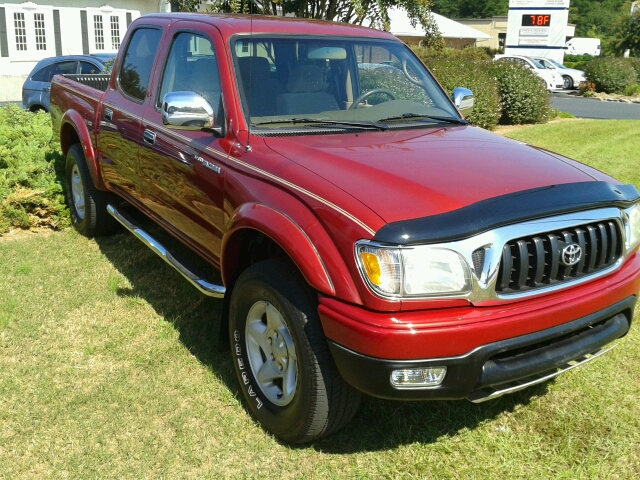 2004 Toyota Tacoma XLT 2WD