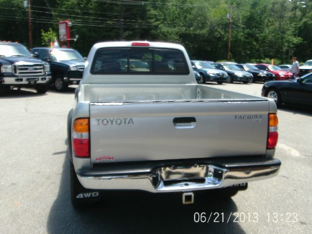 2004 Toyota Tacoma AWD SL