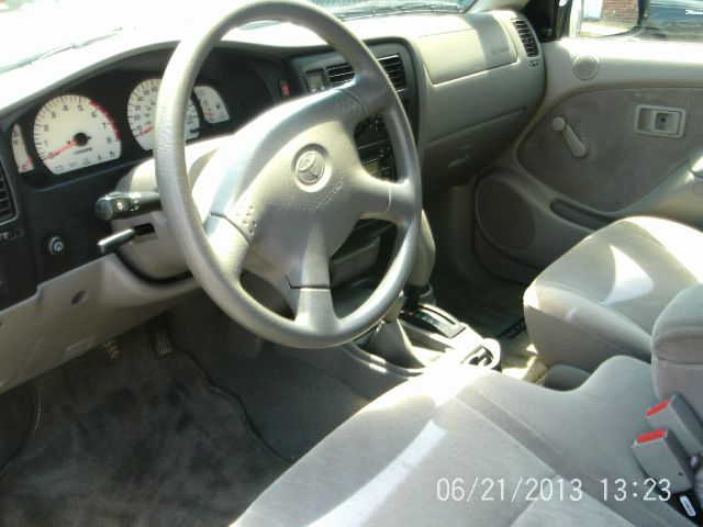 2004 Toyota Tacoma AWD SL