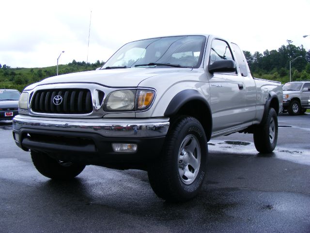 2004 Toyota Tacoma LT Pickup 4D 6 1/2 Ft