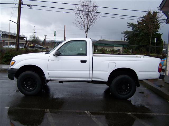 2004 Toyota Tacoma XLT 2WD