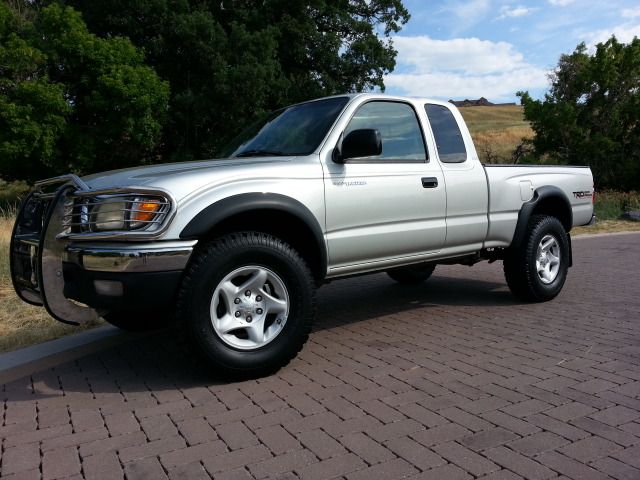 2004 Toyota Tacoma LT Pickup 4D 6 1/2 Ft