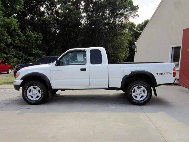 2004 Toyota Tacoma Unknown