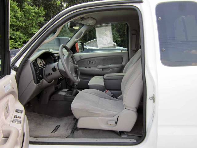 2004 Toyota Tacoma Unknown