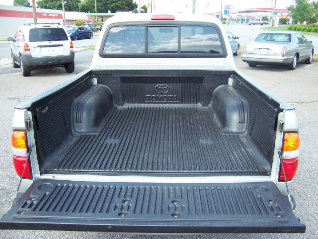 2004 Toyota Tacoma LT1 Sedan