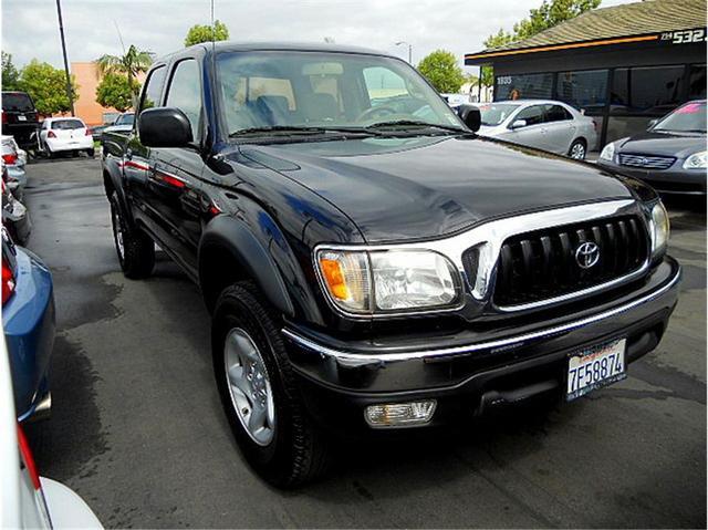 2004 Toyota Tacoma C300 Luxury Sedan