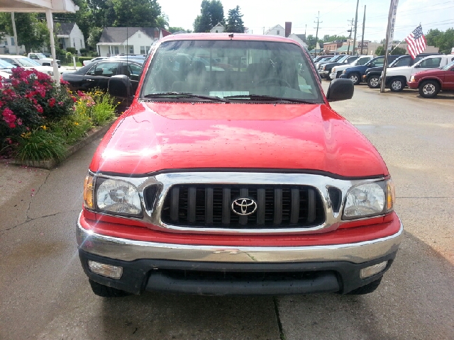 2004 Toyota Tacoma LT Pickup 4D 6 1/2 Ft