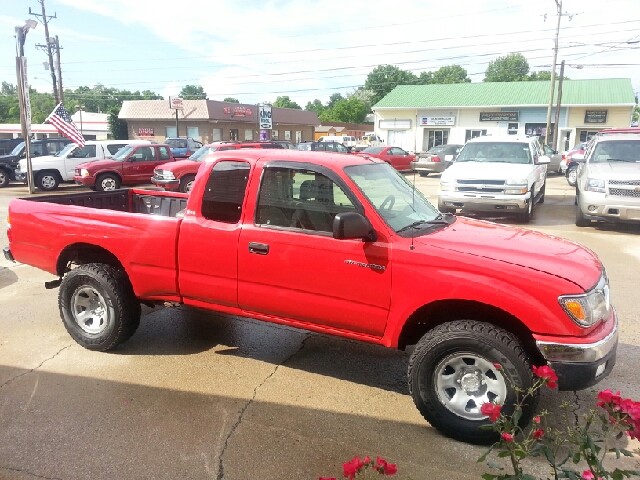 2004 Toyota Tacoma LT Pickup 4D 6 1/2 Ft