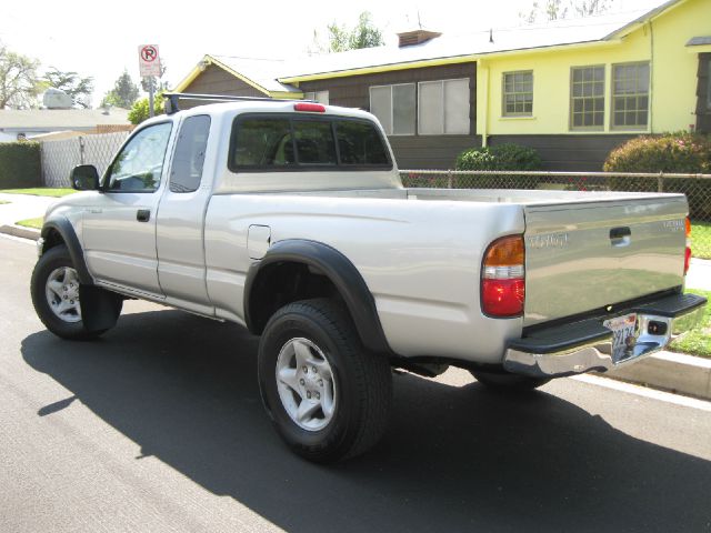 2004 Toyota Tacoma LT Pickup 4D 6 1/2 Ft