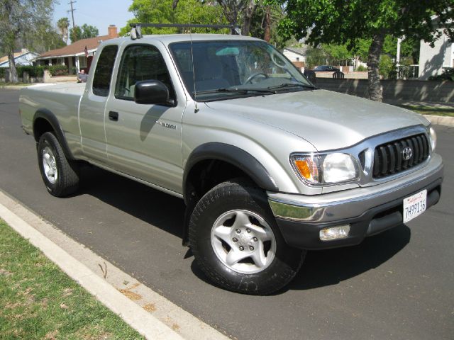 2004 Toyota Tacoma LT Pickup 4D 6 1/2 Ft