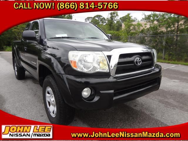 2005 Toyota Tacoma XLT 2WD