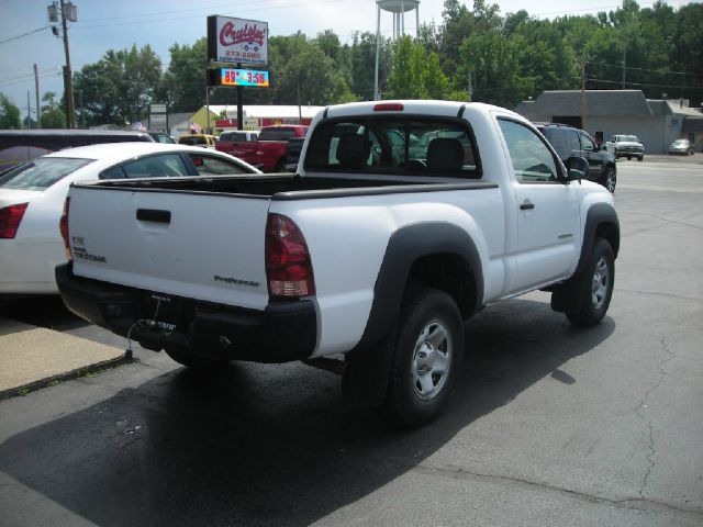 2005 Toyota Tacoma XLT 2WD