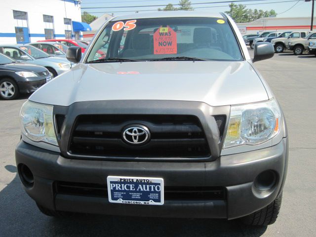 2005 Toyota Tacoma LT1 Sedan