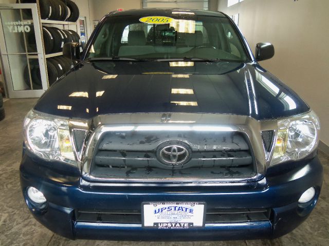 2005 Toyota Tacoma ES 3.0L AUTO