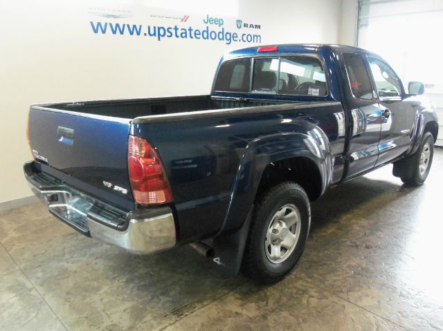 2005 Toyota Tacoma ES 3.0L AUTO